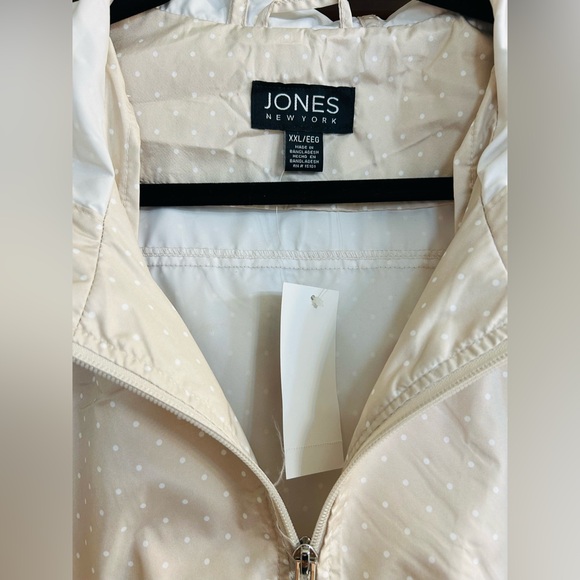 Jones New York Windbreaker and Rain Jacket. New With Tags - Picture 4 of 9